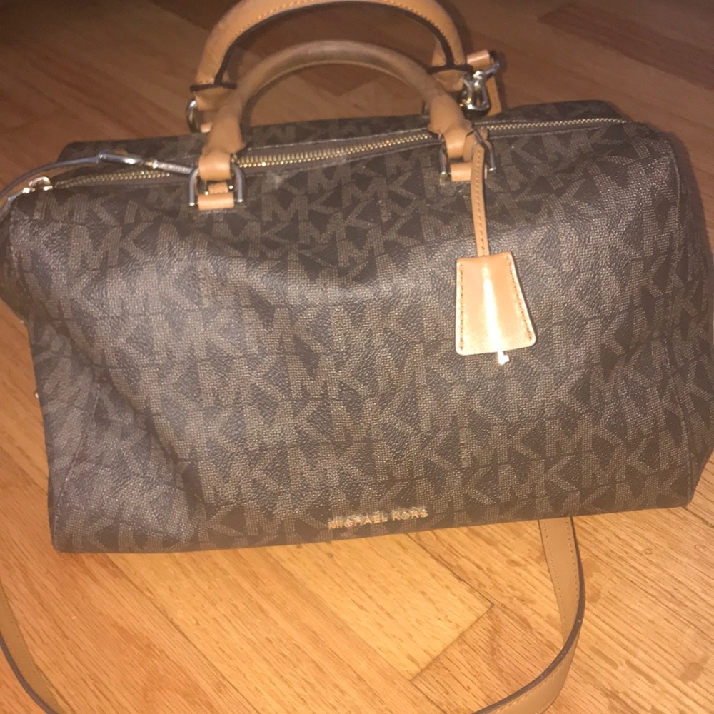 Micheal Kors handbag